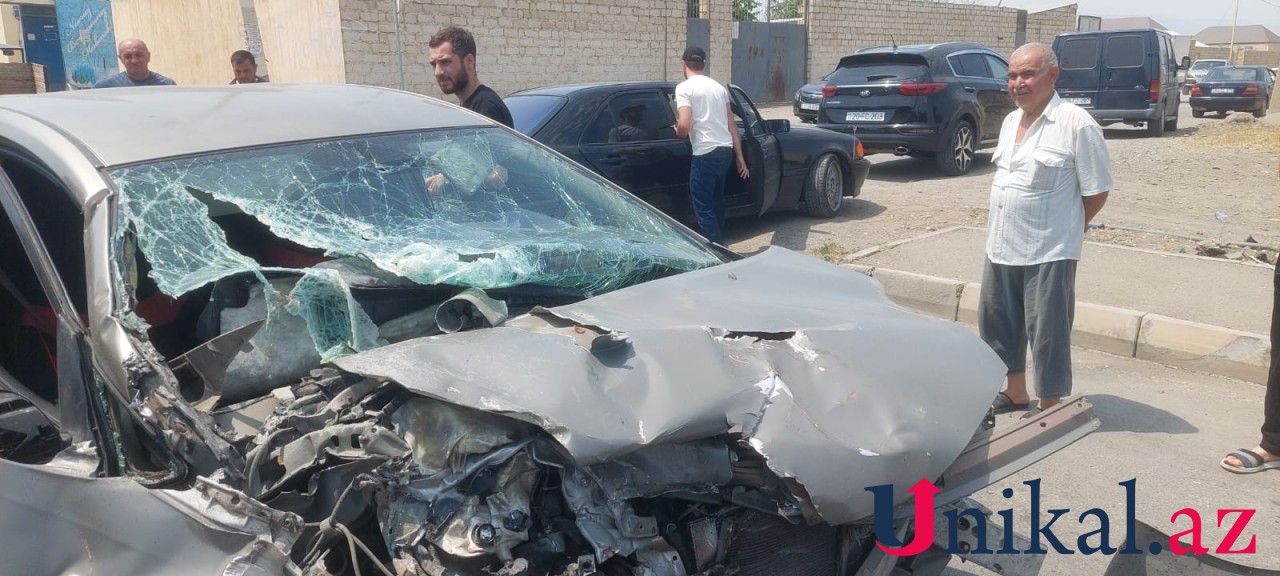 “Prius”la toqquşan “QAZel” aşdı - Xəsarət alan var